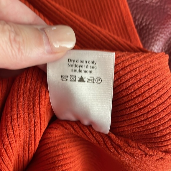 Veronica Beard Derick Off Shoulder Sweater - Picture 7 of 7